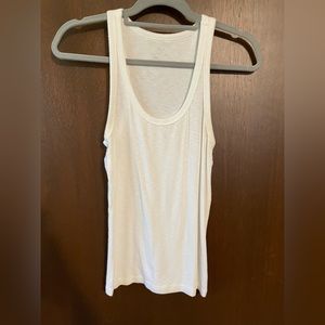 Aerie Size Medium Tank